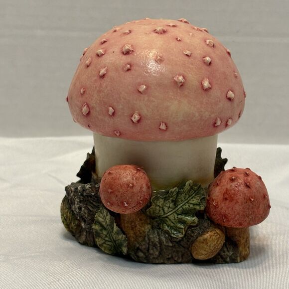 Harmony Garden Mushroom Royal Watch  1998 vintage figurine Lord Byron - Picture 1 of 14